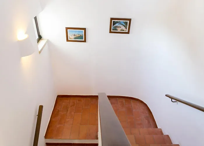 With Private Pool, Stunning View And Just 5 Min Walk From The * Carvoeiro (Lagoa)