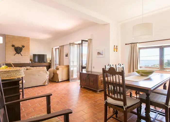 Villa With Private Pool, Stunning View And Just 5 Min Walk From The