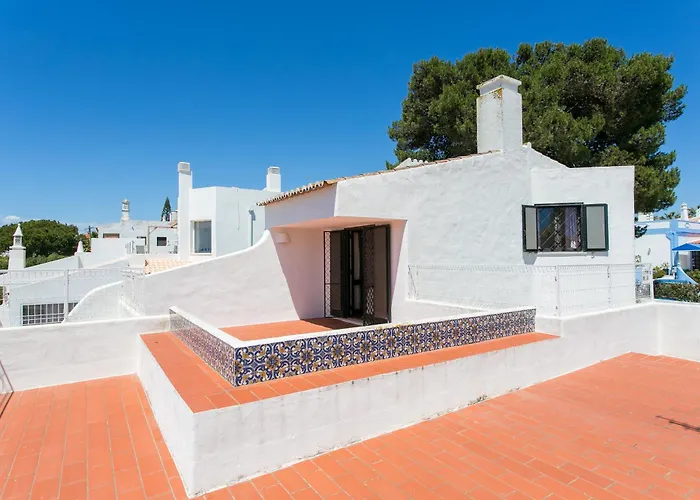 With Private Pool, Stunning View And Just 5 Min Walk From The Villa