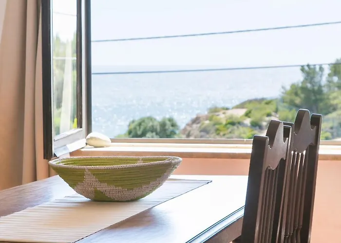 With Private Pool, Stunning View And Just 5 Min Walk From The Carvoeiro (Lagoa)