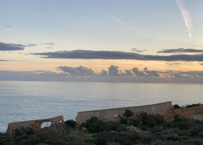 With Private Pool, Stunning View And Just 5 Min Walk From The Villa Carvoeiro (Lagoa)
