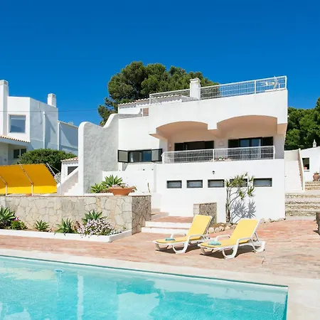 Villa Carvoeiro With Private Pool, Stunning View And Just 5 Min Walk From The *