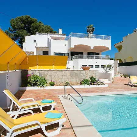 Carvoeiro With Private Pool, Stunning View And Just 5 Min Walk From The Villa