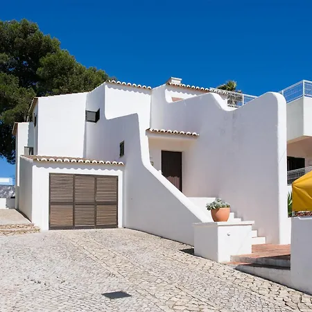Villa Carvoeiro With Private Pool, Stunning View And Just 5 Min Walk From The