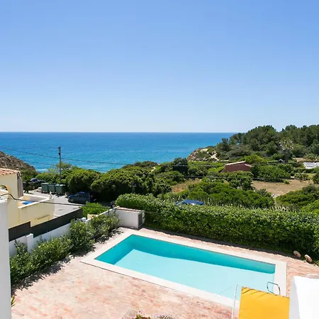 Carvoeiro With Private Pool, Stunning View And Just 5 Min Walk From The