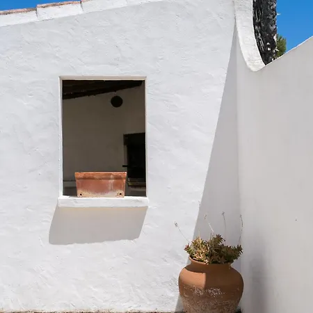 Villa Carvoeiro With Private Pool, Stunning View And Just 5 Min Walk From The *