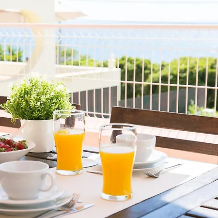 Villa Carvoeiro With Private Pool, Stunning View And Just 5 Min Walk From The Carvoeiro (Lagoa)