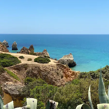Villa Carvoeiro With Private Pool, Stunning View And Just 5 Min Walk From The *